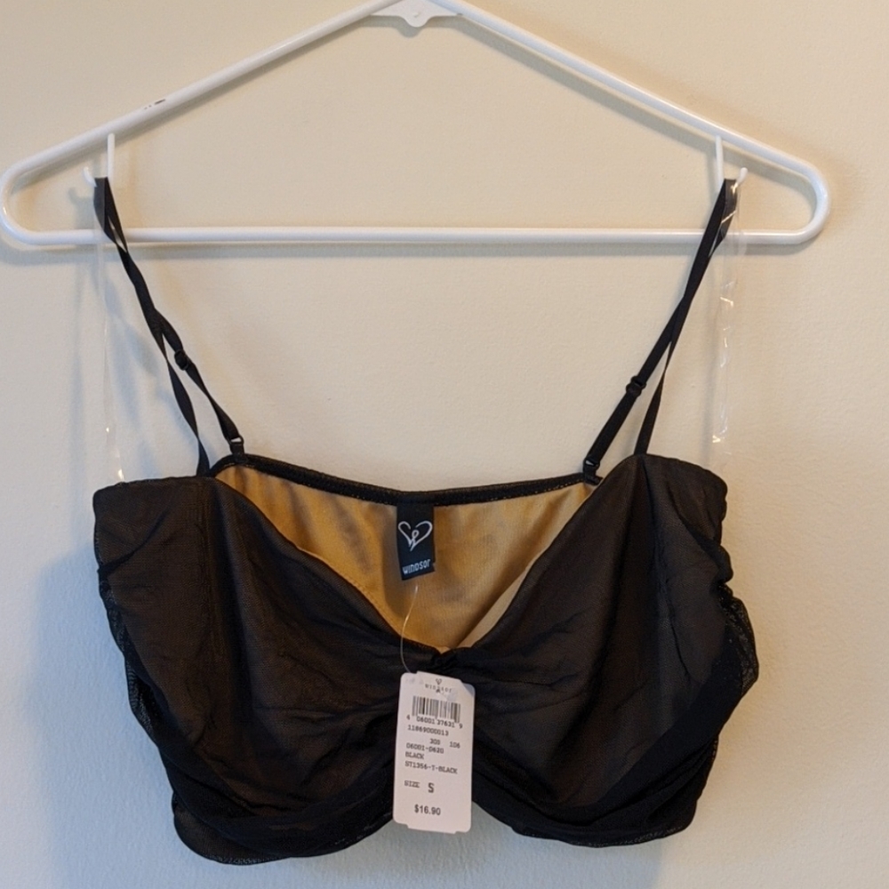 Black Windsor top size Small